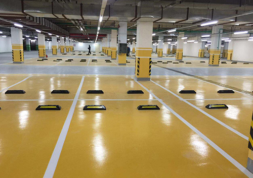 滚涂型停车场环氧地坪